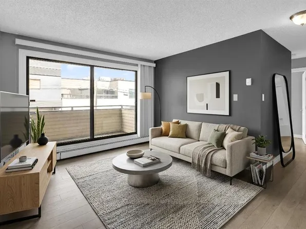 1602 S 11th Ave SW #210, Calgary, AB T3C 0N2
