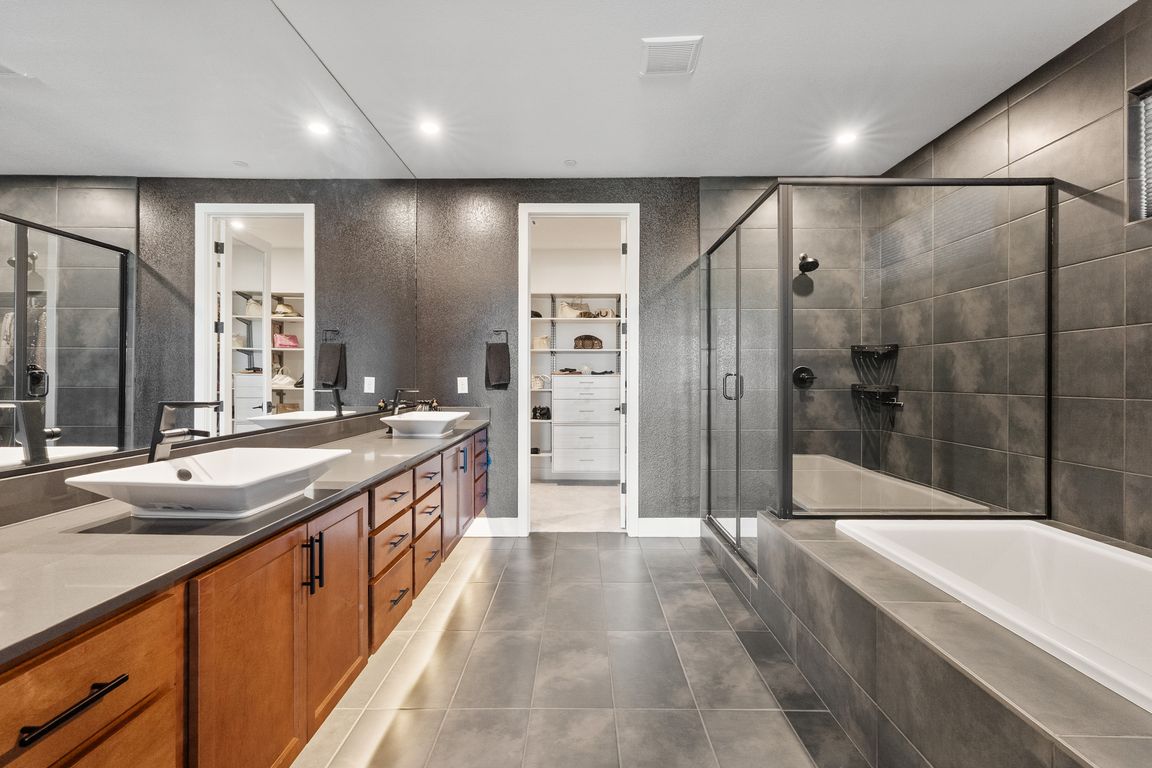 next background image