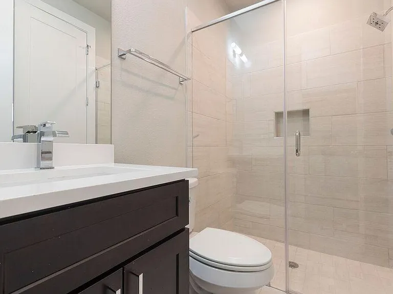 5703 Larkin #A — Photo 39