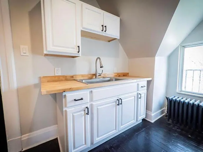 1228 Hodgkiss St #3A — Photo 2