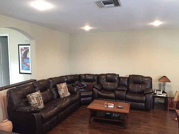 5th image of 5255 Zelzah Ave APT 114