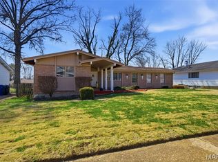 3630 Estates Dr, Florissant, MO 63033