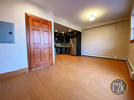 Rented by Realty 2000 Corp | media 23