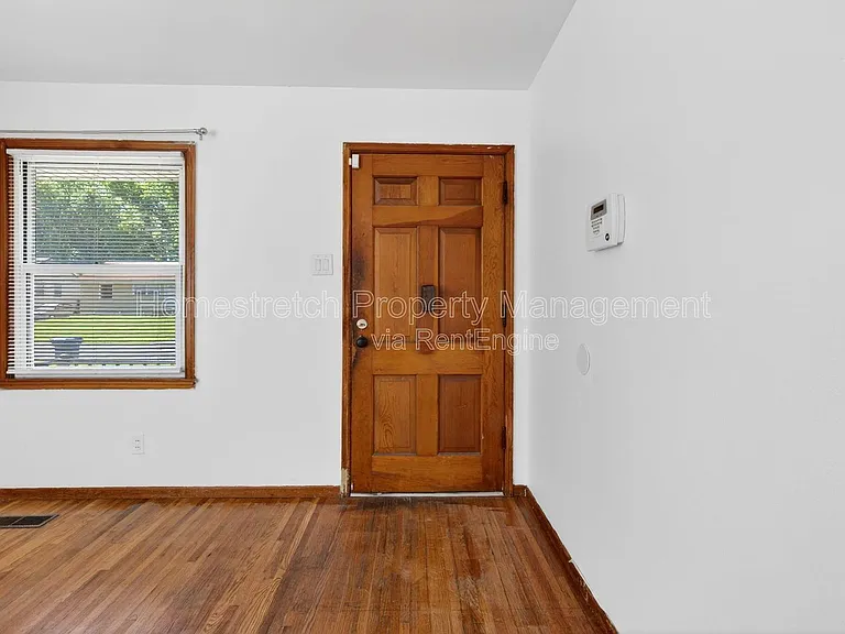 432 Midlothian Rd — Photo 16