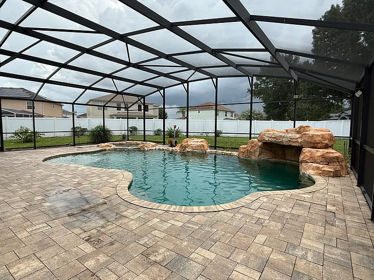 554 Bristol Cir — Photo 46