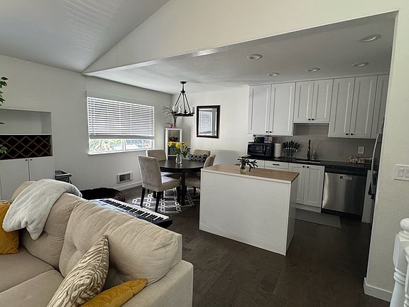 2nd image of 3808 Botticelli St