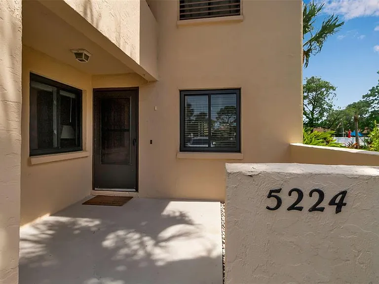5224 Lake Village Dr #67 — Photo 4