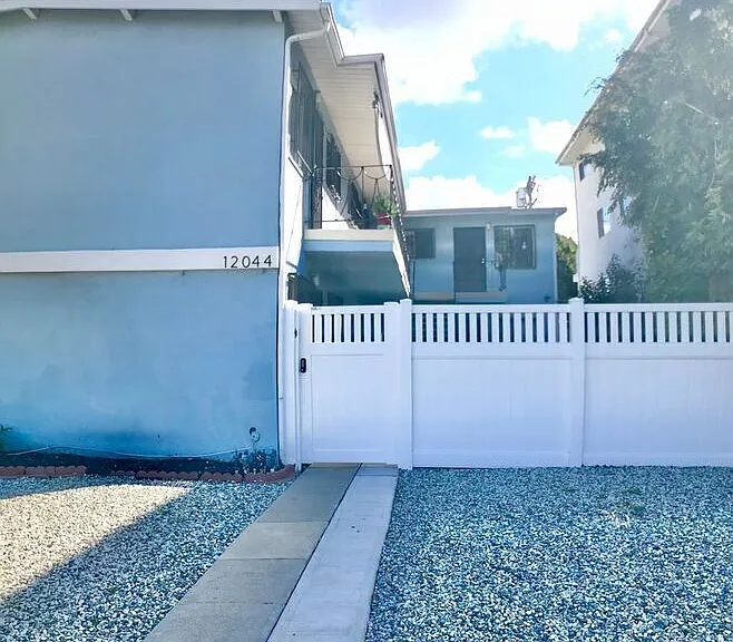 12044 Culver Blvd #3 — Photo 1