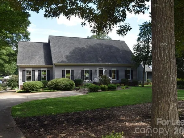 8118 Blades Trl, Denver, NC 28037