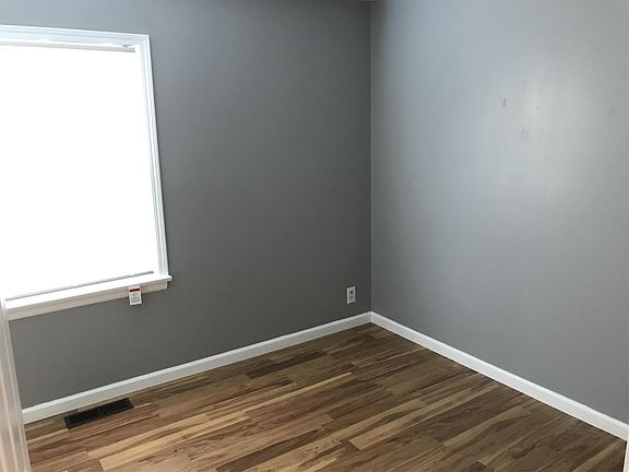 5th image of 10405 Trask Dr