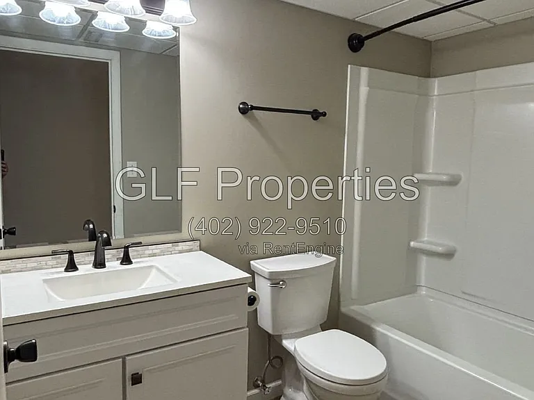 314 S 5th St #4 — Photo 6