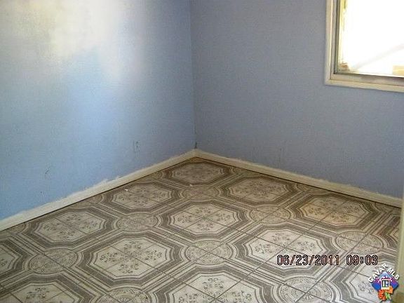 3rd image of 1439 W Avenue I