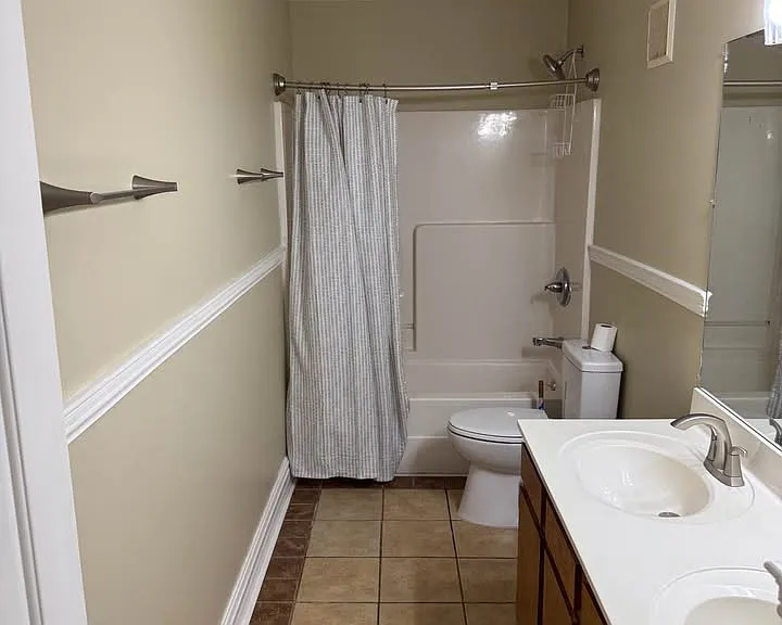 419 Winkler Ave — Photo 2