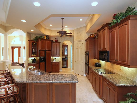4th image of 12231 Water Oak Dr