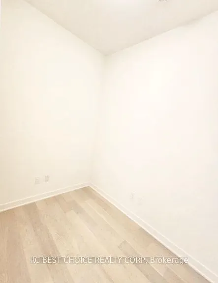 11 Yorkville Ave #5301 — Photo 11