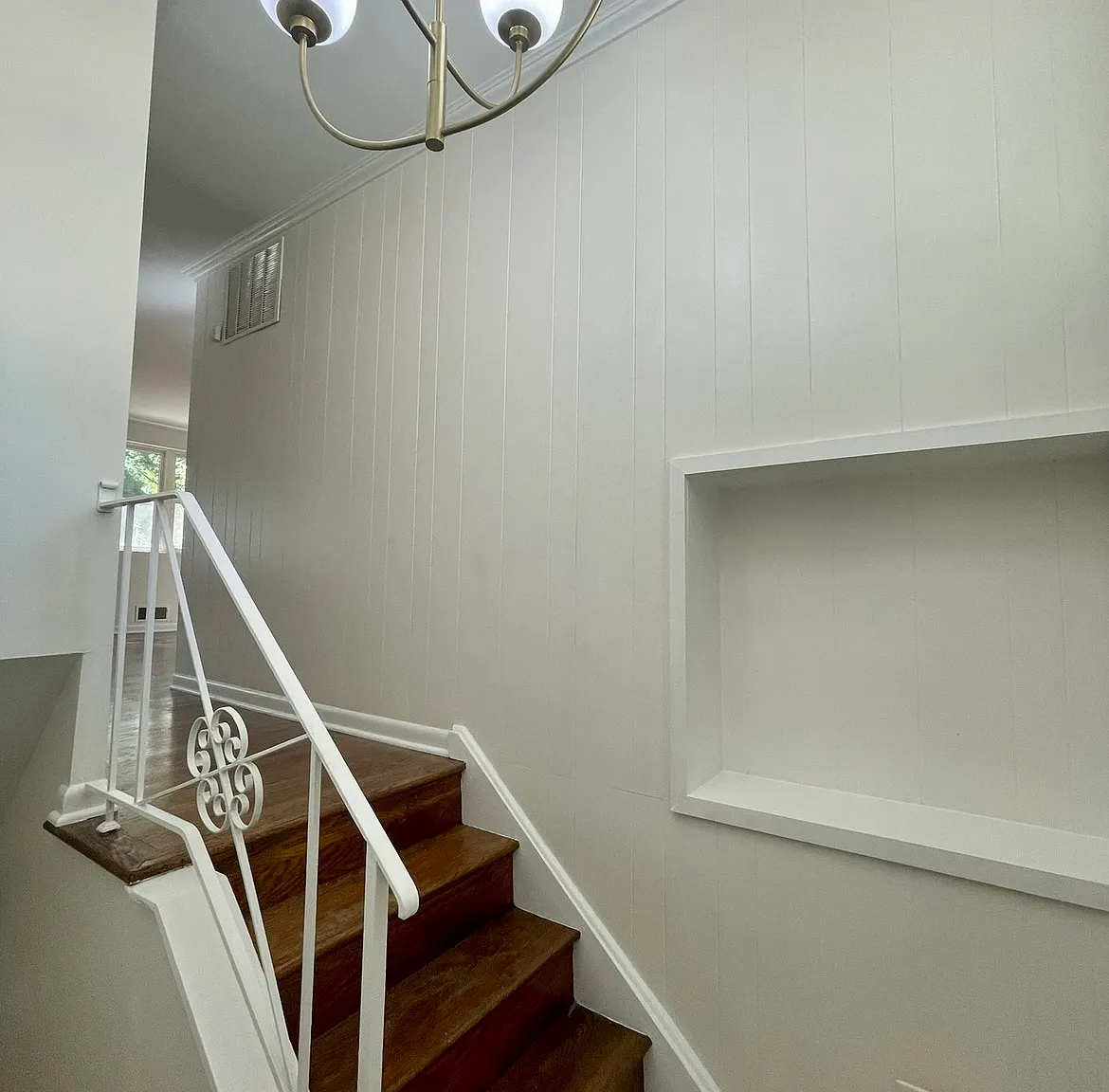 3 bed, 1776 sqft, $3,300 — Photo 3