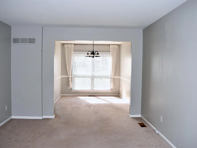 1272 Poppy Hill Dr — Photo 5