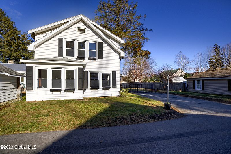 2nd image of 6 Chestnut Street