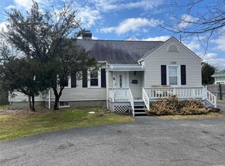 1320 Ackerson Blvd, Bay Shore, NY 11706