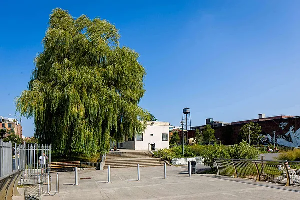 Rented by Nooklyn NYC LLC | media 29