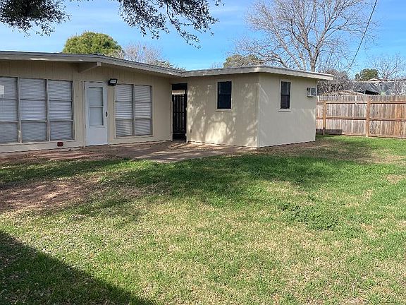 3rd image of 2106 A And M Ave