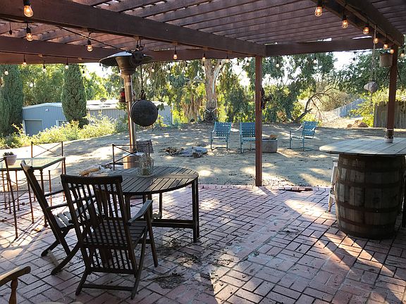 5th image of 1053 Buena Vista Dr