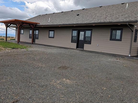 3rd image of 215 Angus Ranch Rd