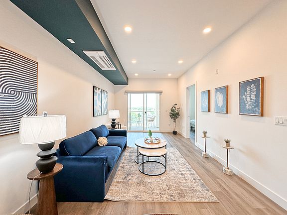 4th image of 101-109 E Valley Blvd #207