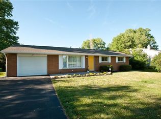 1500 Schlegel Rd, Webster, NY 14580