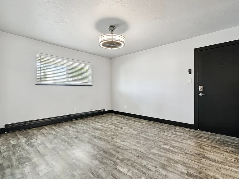 4426-36 W 39th Ave #1 — Photo 4