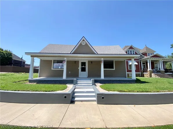 219 N 9th St, Fort Smith, AR 72901