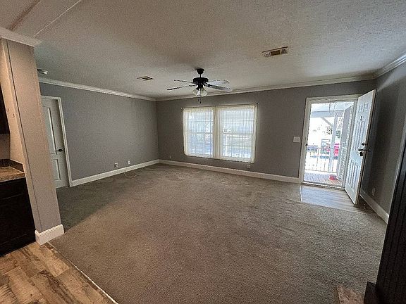 5th image of 137 Forest Dr