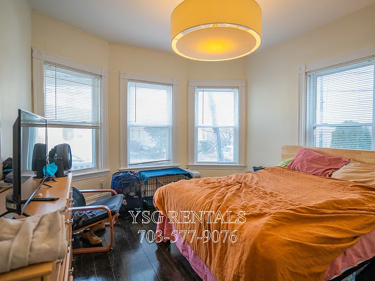 53 Riverdale St #1 — Photo 4