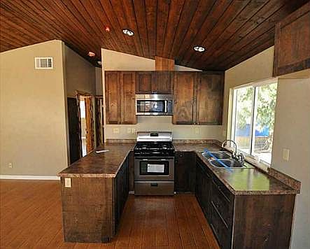3rd image of 30980 Wild Oak Dr