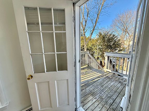 2nd image of 30 Cumberland St #6