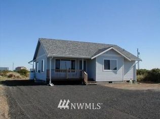 451 S Portal Loop, Ocean Shores, WA 98569