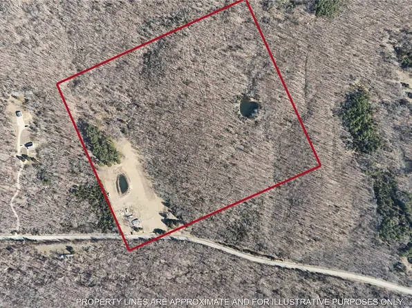 9205 Old Jackson Rd, Fredericktown, MO 63645