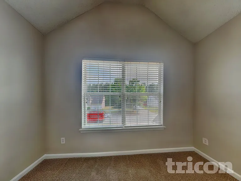 205 Oak Terrace Dr — Photo 14