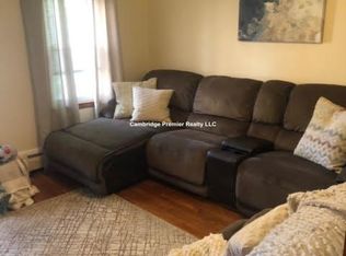 22 8th St #3, Cambridge, MA 02141