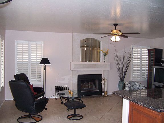 Fireplace in FR - great wall for wide screen TV