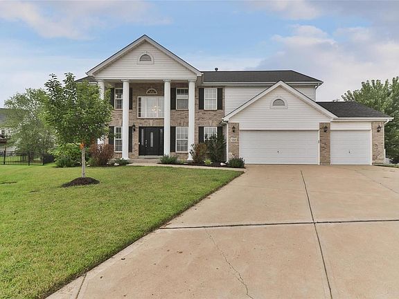 Welcome to 900 Lafayette Landing Place!