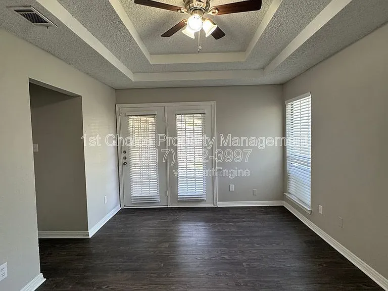453 Little Valley Ct — Photo 12