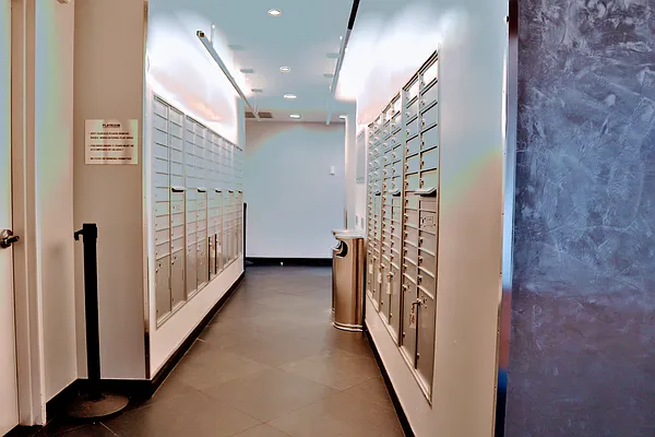 Rented by R New York | media 25