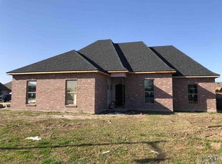 142 Brianna Dr, Houma, LA 70360