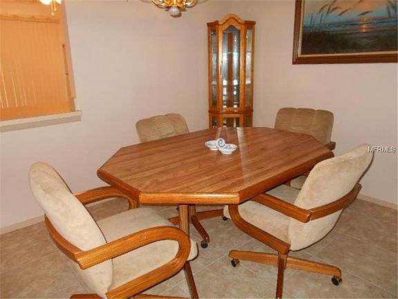 4th image of 4049 Bluff Oak Ct