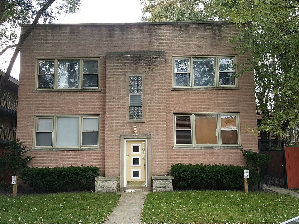 1st image of 7424 N Winchester Ave APT 1S