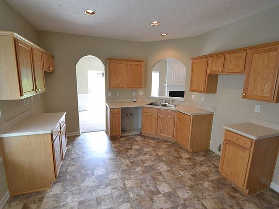3rd image of 4242 Medlock River Ct