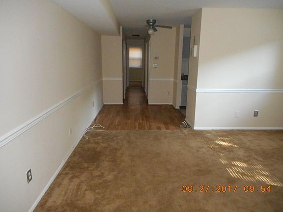 2nd image of 4417 Falls Bridge Dr E