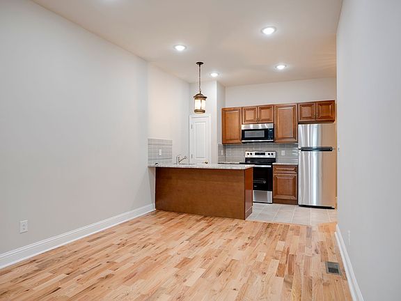 5th image of 639 N 52nd St #1F