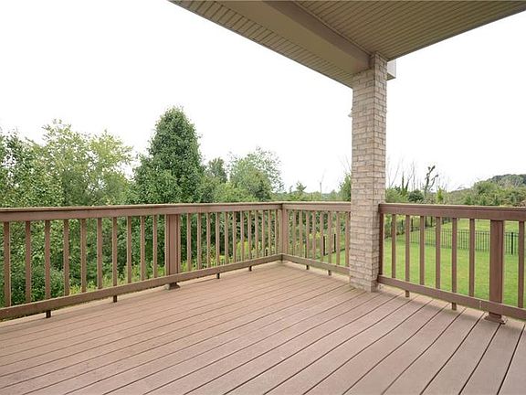 5th image of 142 Village Cir